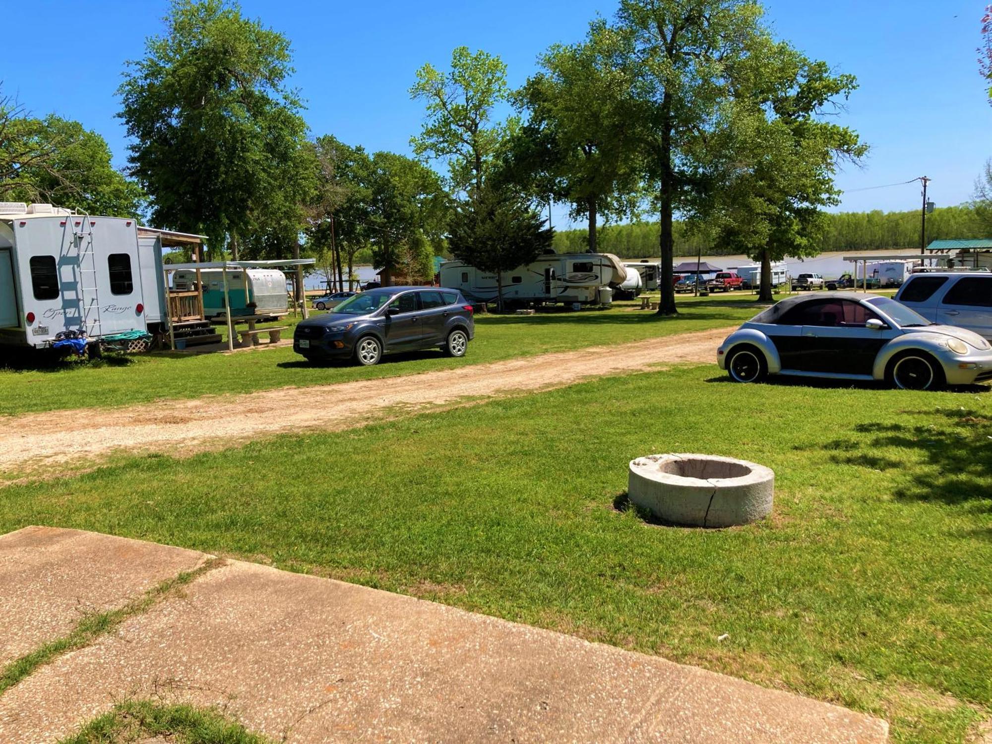 Outback Campground And Marina Trinity ภายนอก รูปภาพ